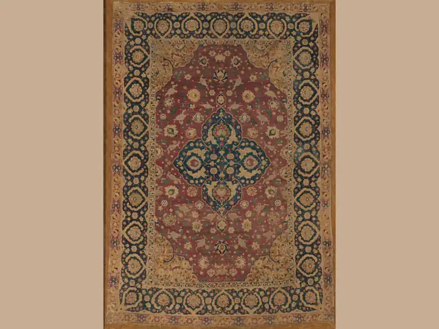 Antika halı